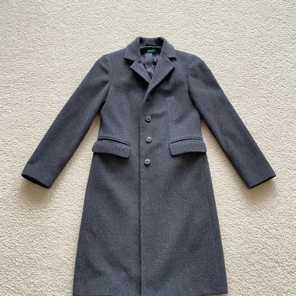 Elegant warm wool coat